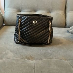 ***Sold ***…. Please don’t accept offer I sent  ***can not change status***